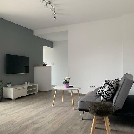 Tolarova Apartman Pardubice Bagian luar foto